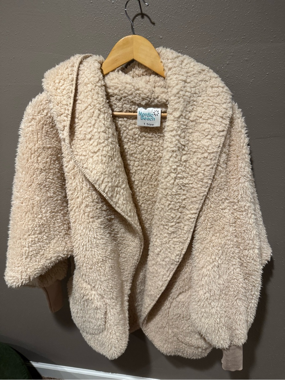 Cream Sherpa Jacket - Cozy Oversized Women’s Nordic Beach